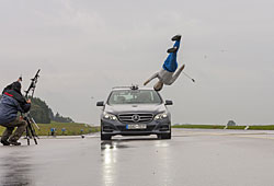 ADAC-Test von Fahrerasitenzsystemen - hier Fußgängerschutz