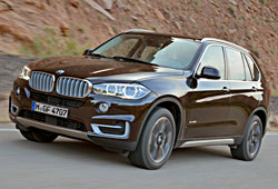 BMW X5 xDrive50i Design Pure Experience in Sparkling Braun - Frontansicht