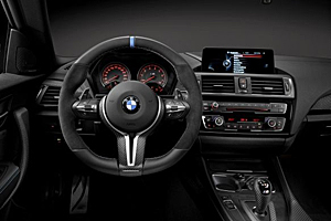BMW M2 Coupé - Innenraum mit M Performance-Teilen