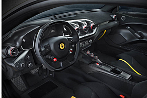 Ferrari F12tdf - Cockpit