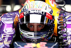 GP Spanien - Sebastian Vettel fährt von Platz 15 auf Rang vier