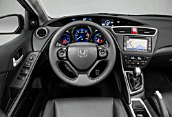 Honda Civic Tourer - Armaturenbrett
