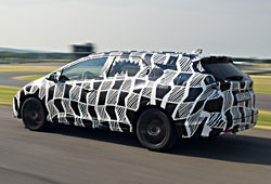Honda Civic Tourer - getarnt - Heckansicht