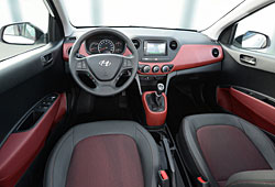 Hyundai i10 Sport - Cockpit
