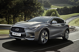 Infiniti Q30