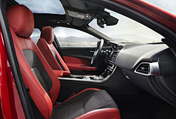 Jaguar XE S - Interieur