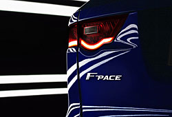 Jaguar F-Pace - Schriftzug