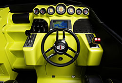 Cockpit des Concept Cigarette AMG Electric Drive