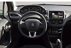 Peugeot 208 Bereich hinter dem Lenkrad