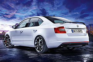 Skoda Octavia RS 230 - Heckansicht der Limousine