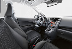 Toyota Verso-S - Cockpit
