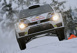 WRC 2013 Schweden - Jari-Matti Latvala im Polo R WRC auf dem Sprung zu Platz vier
